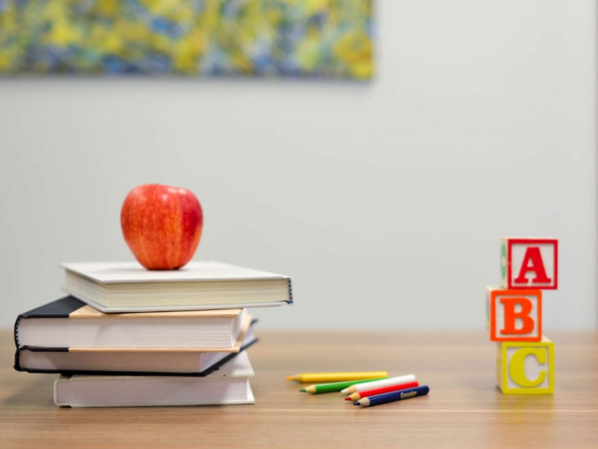 Educazione, insegnamento e alfabetizzazione